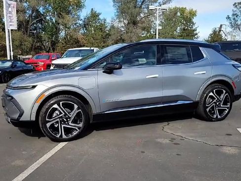 New 2026 Chevrolet Equinox EV LT image 5