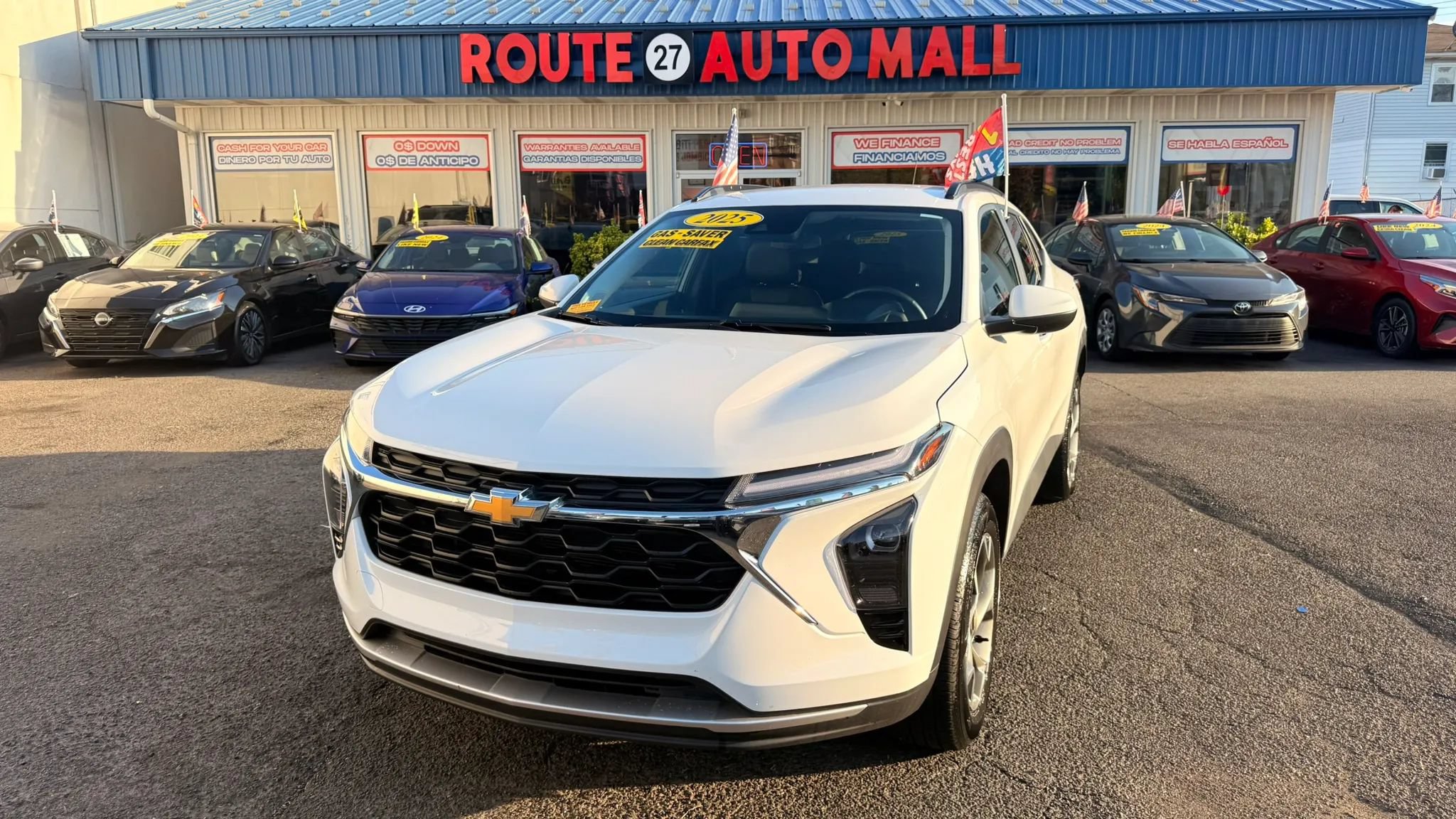 Used 2025 Chevrolet Trax LT w/ LT Convenience Package FWD image 1