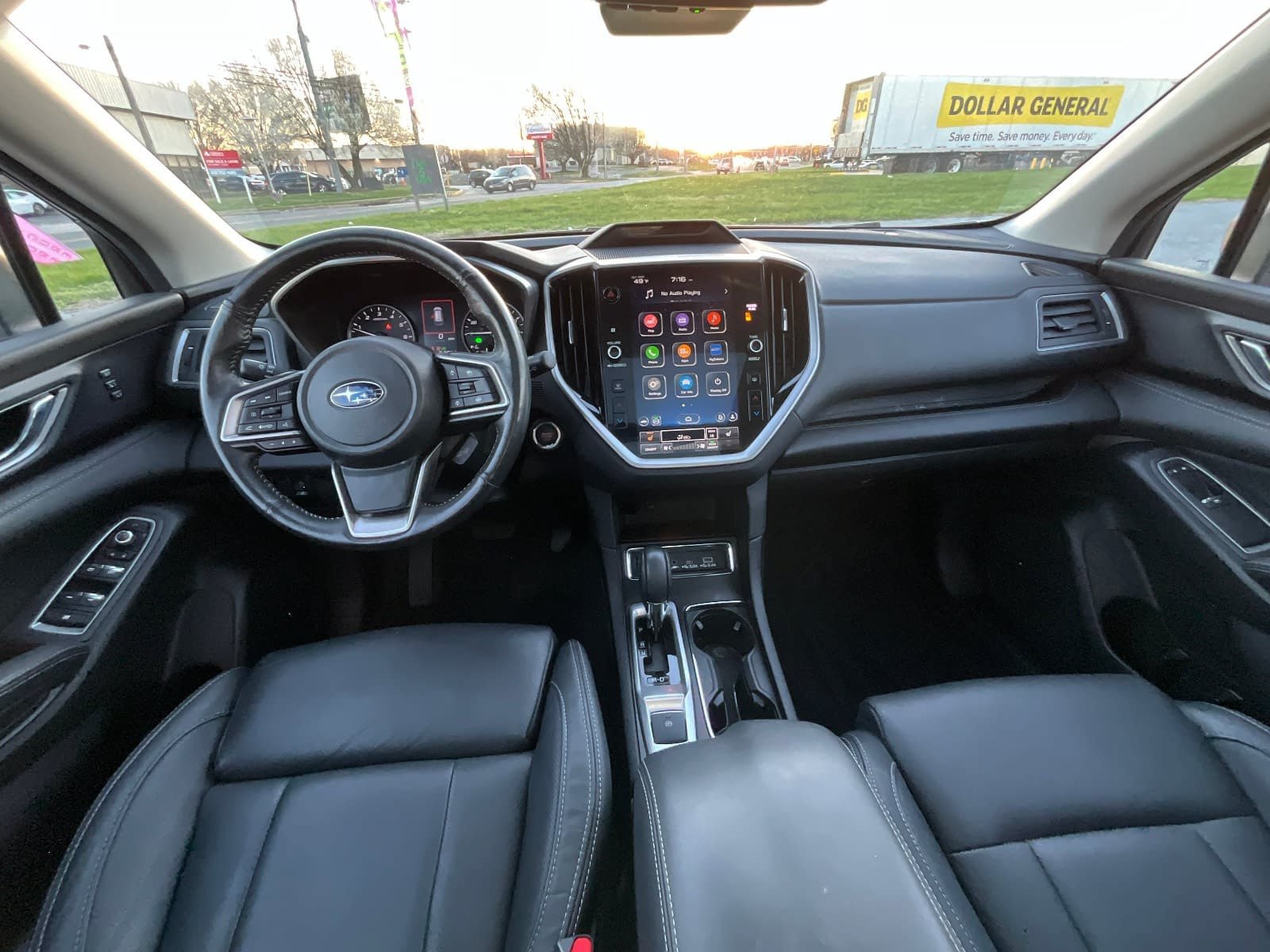 Used 2024 Subaru Ascent Limited w/ Technology Package AWD/4WD image 7