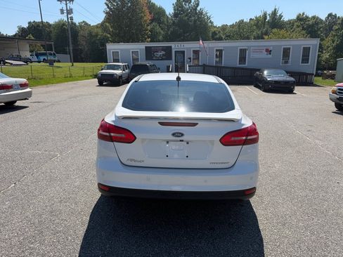 Used 2017 Ford Focus Titanium FWD image 6