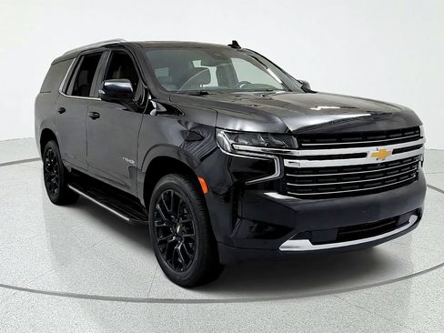 Used 2023 Chevrolet Tahoe LT w/ Luxury Package AWD/4WD image 7