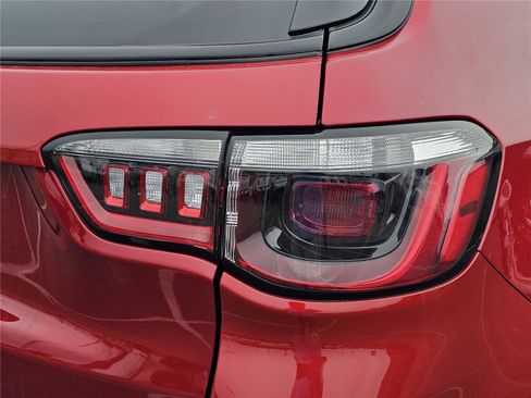 New 2026 Jeep Compass Latitude AWD/4WD image 9