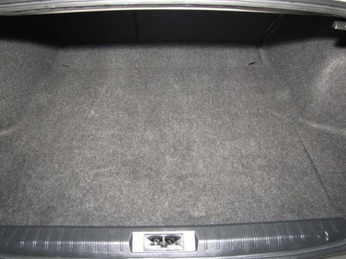 Used 2017 Subaru Legacy 2.5i Premium image 16