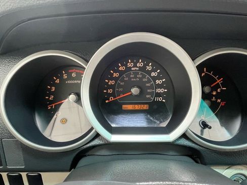 Used 2006 Toyota 4Runner SR5 image 16