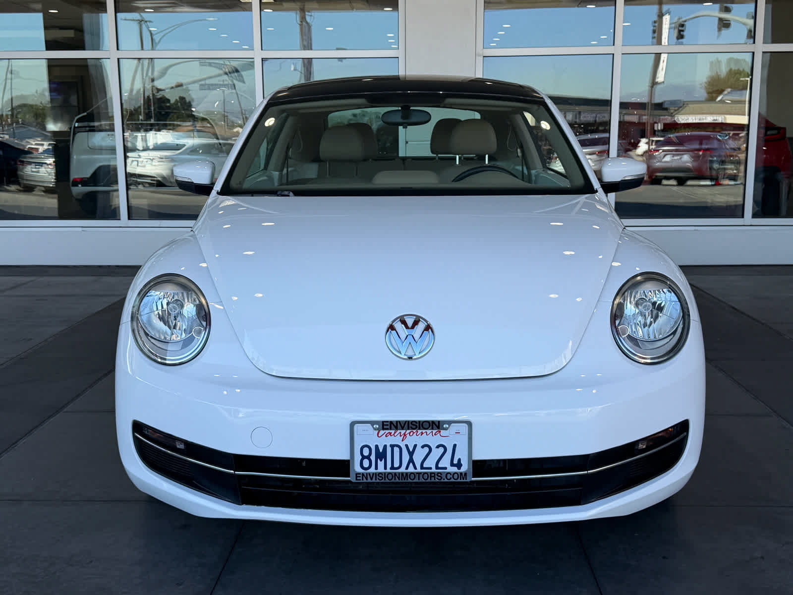 Used 2013 Volkswagen Beetle TDI FWD image 4