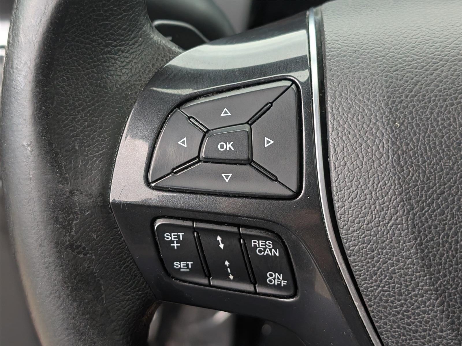 Used 2016 Ford Explorer Limited w/ Equipment Group 301A AWD/4WD image 27