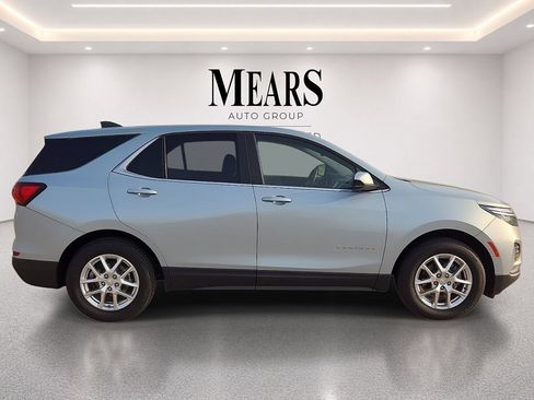 Used 2022 Chevrolet Equinox LT FWD image 6