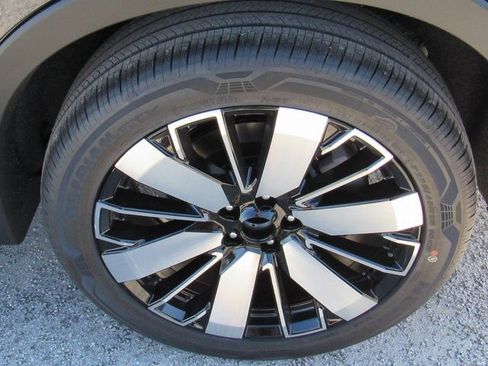 New 2026 Mitsubishi Outlander SE image 7