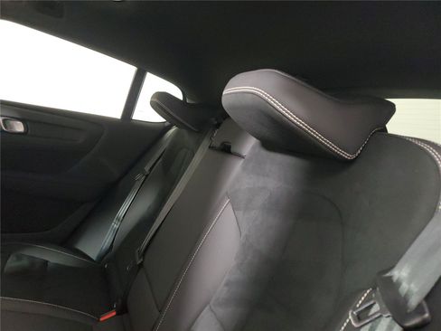 Certified 2024 Volvo C40 P8 Recharge Ultimate w/ Protection Package Premier RWD image 13