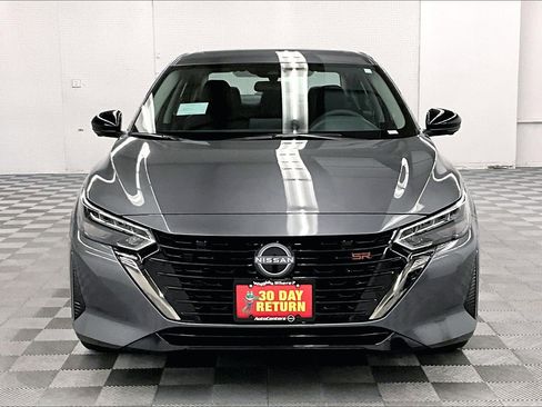 New 2025 Nissan Sentra SR w/ SR Premium Package FWD image 32