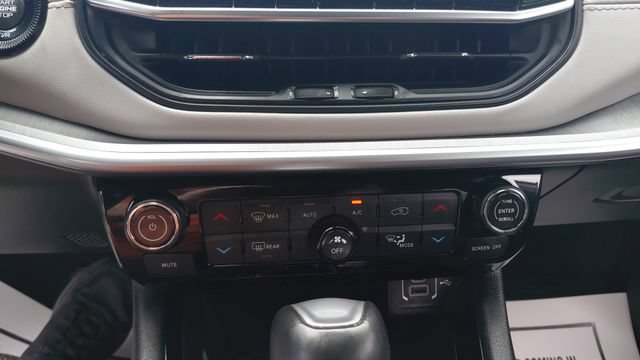 Used 2025 Jeep Compass Limited AWD/4WD image 20