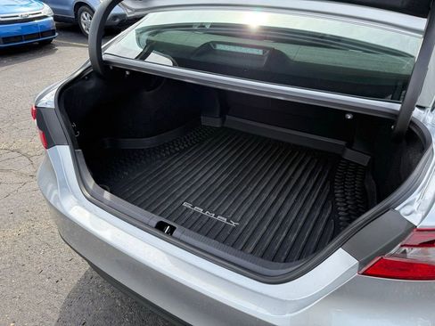 Used 2024 Toyota Camry LE image 5