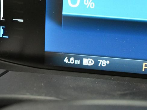 New 2025 Ford Escape SE image 17