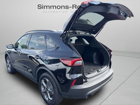 Used 2025 Ford Escape ST-Line AWD/4WD image 8