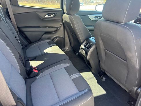 Used 2024 Chevrolet Blazer LT image 14
