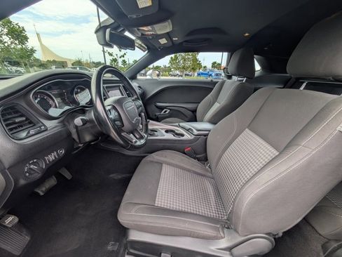 Used 2023 Dodge Challenger SXT w/ Cold Weather Group image 17