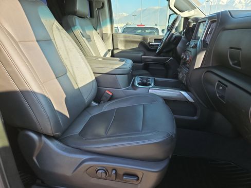 Used 2021 Chevrolet Silverado 3500 LTZ w/ LTZ Convenience Package image 30