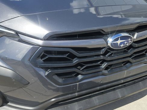 Used 2024 Subaru Crosstrek 2.0i Premium w/ Crosstrek Mirror Package AWD/4WD image 3