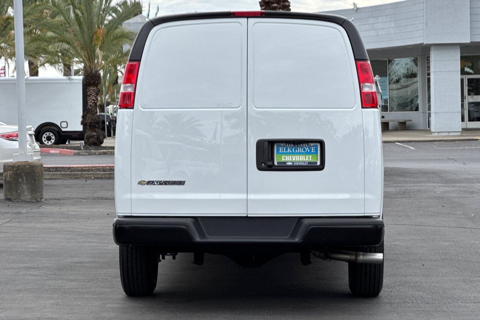 New 2026 Chevrolet Express 2500 Extended w/ Driver Convenience Package RWD image 4