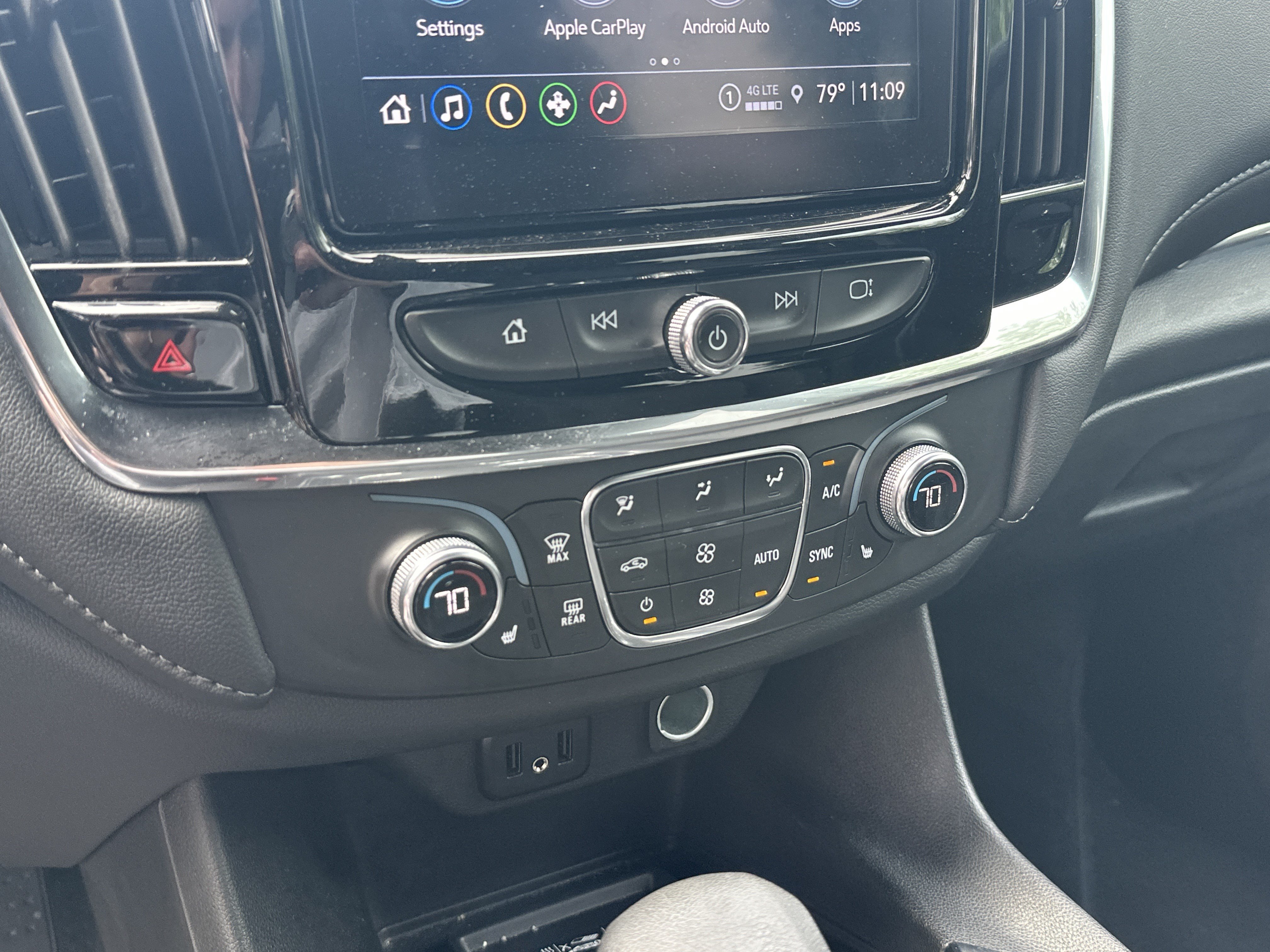 Used 2023 Chevrolet Traverse LT FWD image 37