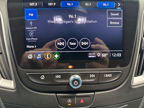 Used 2021 Chevrolet Malibu LS FWD image 5