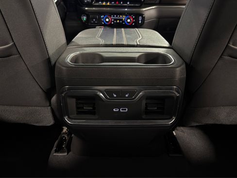 Used 2023 Chevrolet Silverado 1500 High Country w/ Technology Package AWD/4WD image 41