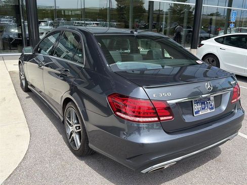Used 2014 Mercedes-Benz E 350 4MATIC Sedan image 3