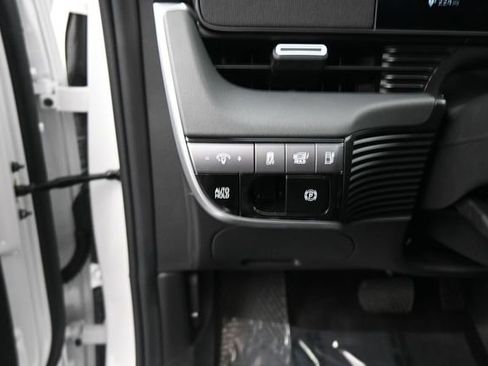 New 2026 Hyundai Ioniq 5 SEL AWD/4WD image 16