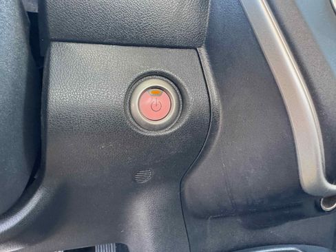 Used 2015 Nissan Leaf S w/ Charge Package image 25