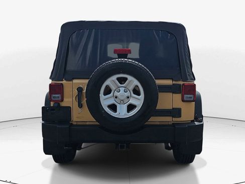 Used 2013 Jeep Wrangler Sport w/ Connectivity Group AWD/4WD image 5