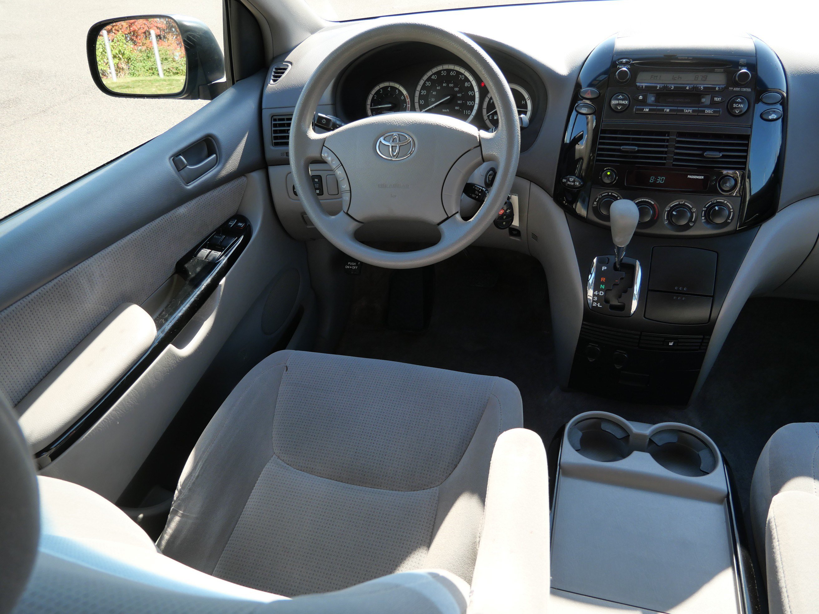 Used 2005 Toyota Sienna CE FWD image 9