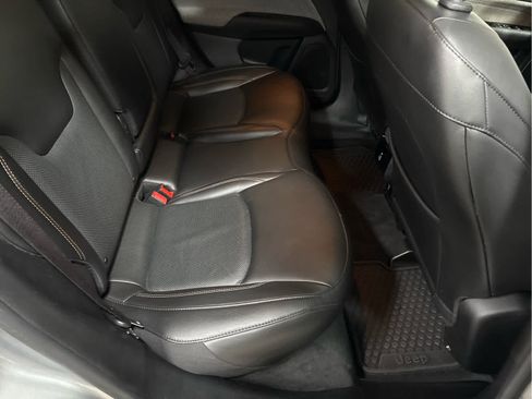 Used 2022 Jeep Compass Latitude image 25