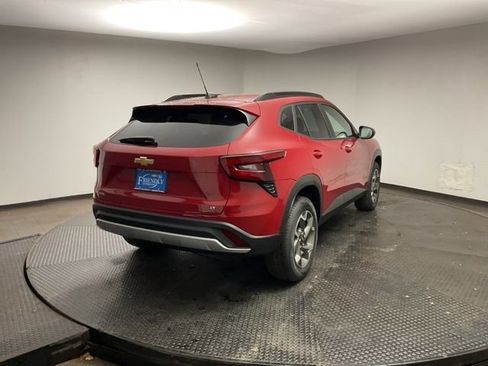 New 2026 Chevrolet Trax LT image 7