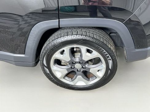 Used 2018 Jeep Compass Limited w/ Navigation Group AWD/4WD image 27