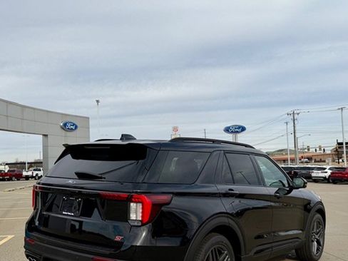 New 2026 Ford Explorer ST w/ Sun And Sound Package image 4