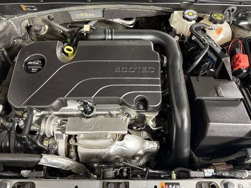 Used 2024 Chevrolet Malibu LT image 38