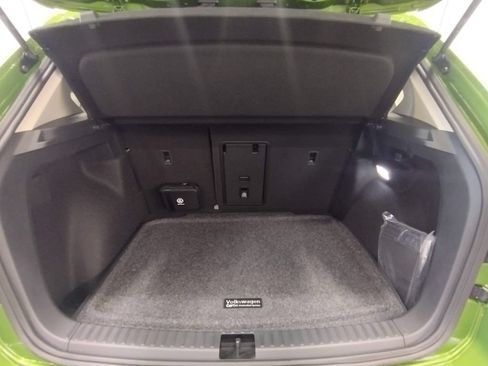 New 2026 Volkswagen Taos SEL AWD/4WD image 16