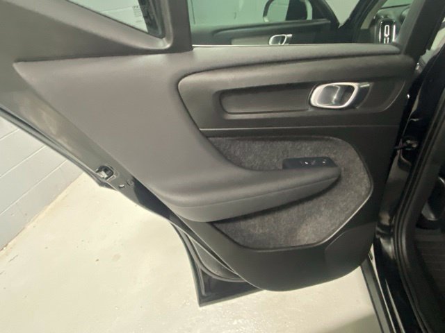 Certified 2024 Volvo XC40 B5 Core AWD/4WD image 8