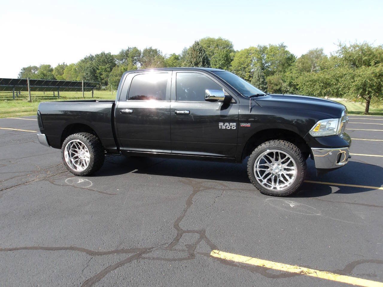 Used 2016 RAM 1500 Laramie w/ Convenience Group AWD/4WD image 1