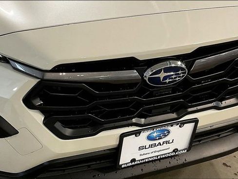 Used 2024 Subaru Crosstrek 2.0i Premium image 31