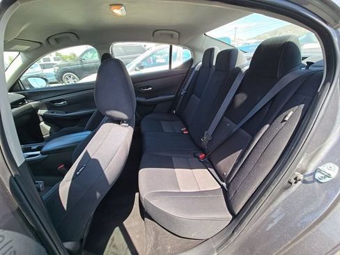 Used 2023 Nissan Sentra SV FWD image 8