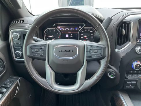 Certified 2020 GMC Sierra 2500 Denali w/ Denali Ultimate Package AWD/4WD image 6