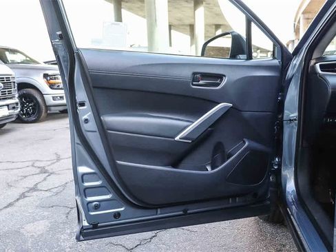 Used 2024 Toyota Corolla Cross LE w/ Moonroof Package image 23