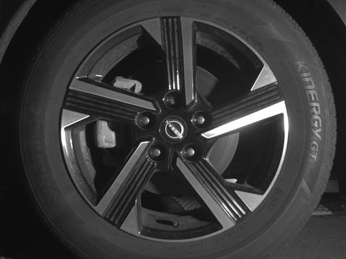 Used 2025 Nissan Sentra SV image 12