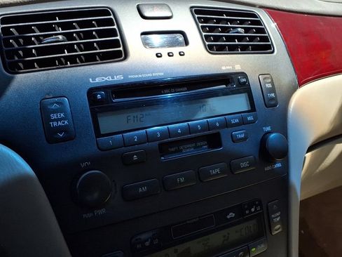 Used 2004 Lexus ES 330 FWD image 8