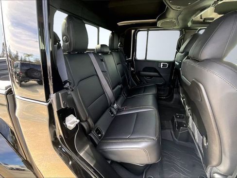 New 2026 Jeep Gladiator Sport image 14