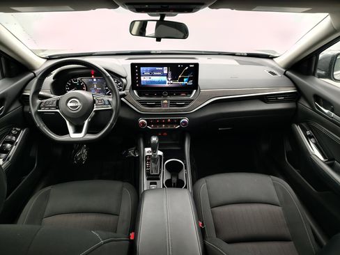 Used 2023 Nissan Altima 2.5 SV w/ SV Premium Package AWD/4WD image 32
