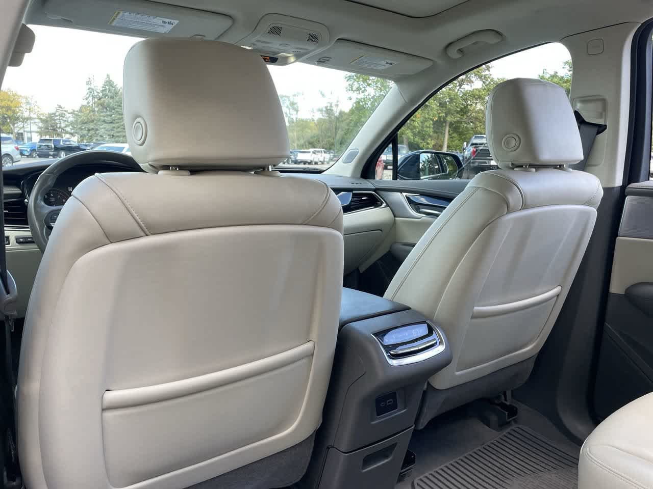 Certified 2024 Cadillac XT6 Premium Luxury w/ Technology Package AWD/4WD image 21