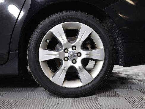 Used 2012 Toyota Sienna SE FWD image 8