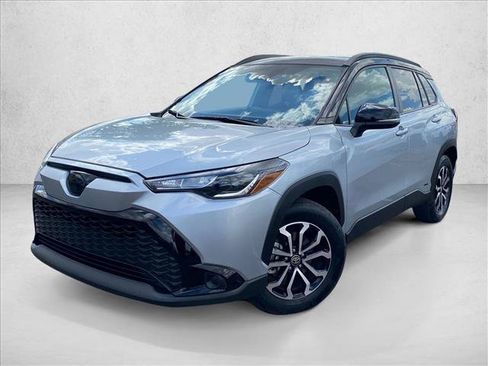 Certified 2023 Toyota Corolla Cross AWD Hybrid image 2
